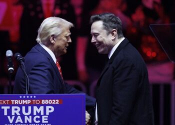 நிழல் அதிபர் முதல் பதவி விலகல் வரை!