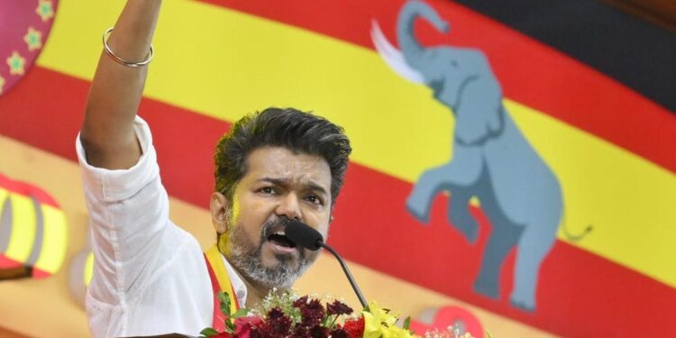 2026 தேர்தல் விழியிலும் விஜயின் விஸ்வாசமும்: கூட்டணி வாய்ப்புகள் மற்றும் அரசியல் பார்வை!