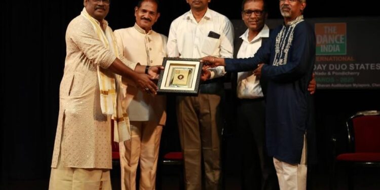 இந்தியா மேகசின் நடத்தும்  மாநில அளவிலான நடன விருதுகள்   வழங்கும் விழா  !