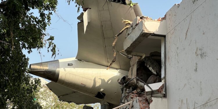 விமானங்களில் பிளாக் பாக்ஸின் முக்கியத்துவம்