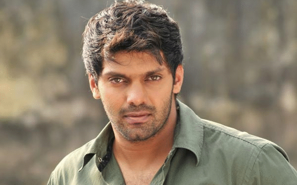 நடிகர் ஆர்யாவின் வீடு, உணவகங்களில் ஐ.டி. ரெய்டு: ஆர்யா மறுப்பு