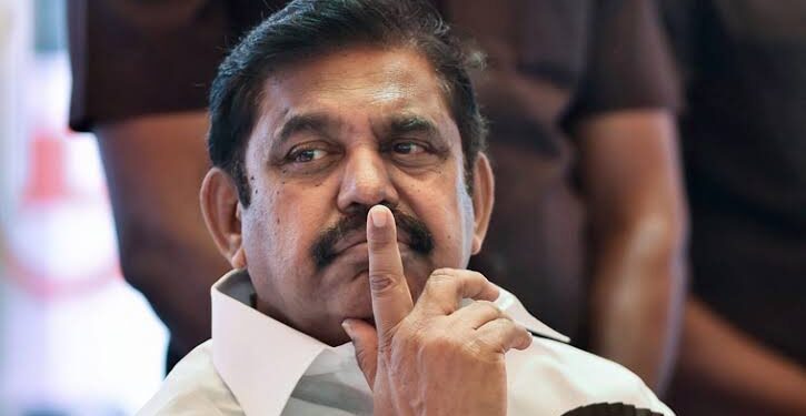 இரட்டை இலை சின்னம் முடக்கப்படும் என அதிமுகவை மிரட்டும் டெல்லி பாஜக.. நடப்பது என்ன..?