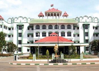 சிவகங்கை இளைஞர் படுகொலை: சென்னை உயர்நீதிமன்ற மதுரை அமர்வு திமுக அரசின் மீது சரமாரி குற்றச்சாட்டு!