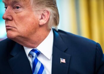 அமெரிக்க அதிபர் டொனால்ட் டிரம்பிற்கு ‘க்ரானிக் வெனஸ் இன்சஃபிசியன்ஸி’ நோய் கண்டறியப்பட்டது