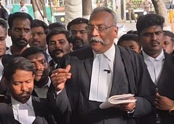 சிவகங்கை இளைஞர் அஜித்குமார் மரண வழக்கு: “44 இடங்களில் கொடூர காயங்கள், மிளகாய் பொடி தூவப்பட்டு சித்திரவதை” – நீதிபதிகள் அதிர்ச்சி