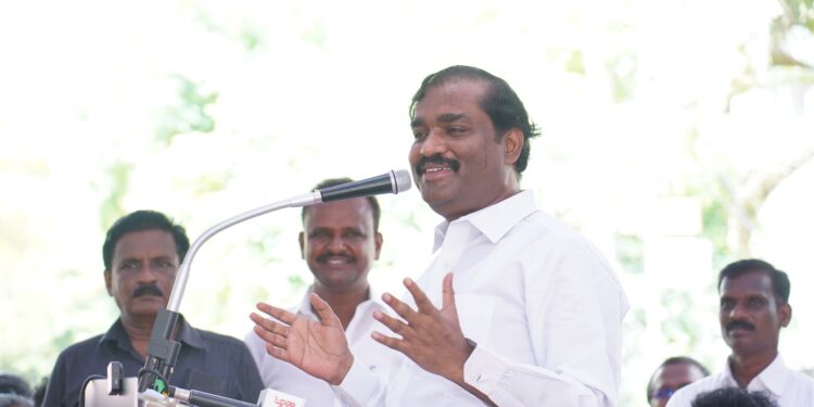 மத்திய அரசின் கல்விக் கொள்கைகள்: தாழ்த்தப்பட்ட, பிற்படுத்தப்பட்ட மக்களுக்கு நுழைவு மறுப்பு என வேல்முருகன் குற்றச்சாட்டு