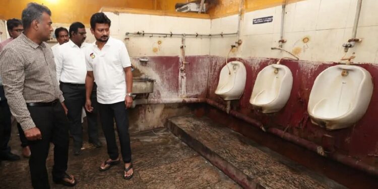 தமிழ்நாட்டில் கொந்தளிக்கும் சமூகப் பிரச்னைகள்: ஆணவக் கொலைகள், தூய்மைப் பணியாளர் போராட்டம் மற்றும் உதயநிதி ஸ்டாலினின் சினிமா விமர்சனம்