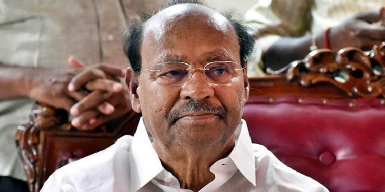 பாமகவில் தந்தையும் மகனும்: அன்புமணியை நீக்கிய ராமதாஸ் அறிவிப்புக்கு அன்புமணி எதிர்ப்பு