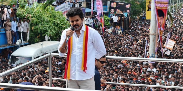 விஜய் வீட்டில் பாதுகாப்பு குறைவு? மனநலம் பாதிக்கப்பட்ட இளைஞர் நுழைந்தது எப்படி?