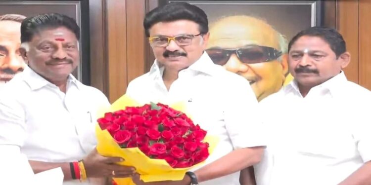 அண்ணா அறிவாலயத்தில் அரசியல் திருப்பம்: திமுகவில் இணைந்த ஓ.பன்னீர்செல்வம்