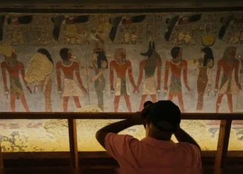 யார் இந்த ‘சிகை கொற்றன்’? Egypt பரிசளித்த Tamil History – சிலிர்க்க வைக்கும் 2000 ஆண்டுச் சகாப்தம்