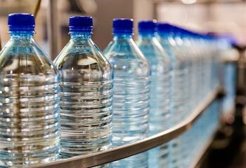 ஈரான் பதற்றம்: உலக சந்தையில் பிளாஸ்டிக் விலை உயர்வு – குடிநீர் விநியோகத்திலும் தாக்கம்?