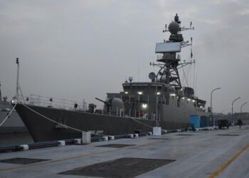 அமெரிக்க தாக்குதல் – 100க்கும் மேற்பட்டோர் உயிரிழப்பு என தகவல்