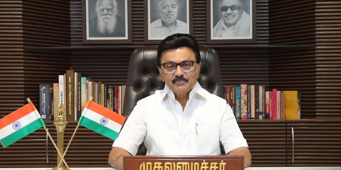 அதிகாரிகள் மக்களுடன் அன்பாக நடந்து கொள்ள வேண்டும்: முதலமைச்சர் மு.க. ஸ்டாலின்