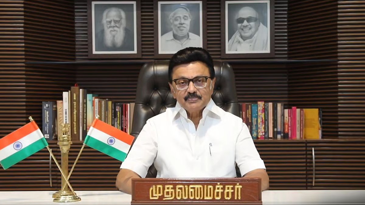 அதிகாரிகள் மக்களுடன் அன்பாக நடந்து கொள்ள வேண்டும்: முதலமைச்சர் மு.க. ஸ்டாலின்