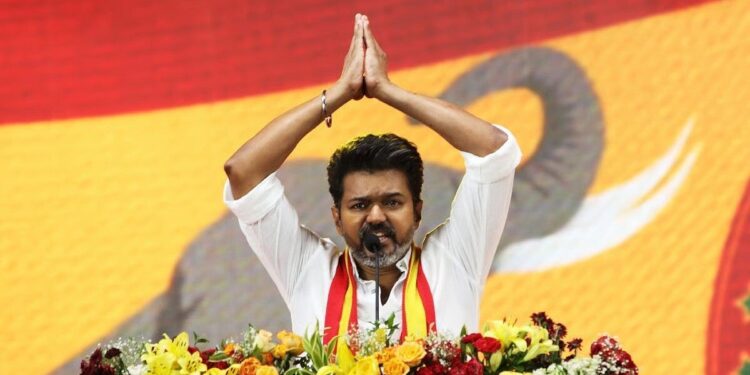 “முகம் வெற்றியைத் தரலாம்; அமைப்புகள் மட்டுமே அதை நிலைநிறுத்தும்” – விஜய்க்கான ஜனநாயகத்தின் எச்சரிக்கை