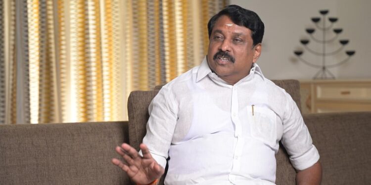 திருச்செந்தூர் கோயில் லஞ்ச விவகாரம்: “அடிப்படை மாற்றங்கள் தேவை” – தமிழக அரசை கேள்வி எழுப்பிய நயினார் நாகேந்திரன்