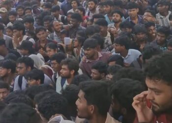 லயோலா கல்லூரி வேலைவாய்ப்பு முகாமில் திரண்ட இளைஞர்கள்: தமிழ்நாட்டின் வேலைவாய்ப்பு சவால்களை வெளிப்படுத்திய ஒரு காட்சி