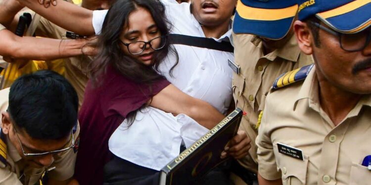 டெல்லி வன்முறை திட்டமிடப்பட்டதா? – 250-க்கும் மேற்பட்ட வீடியோக்களை மையமாக வைத்து தீவிர விசாரணை