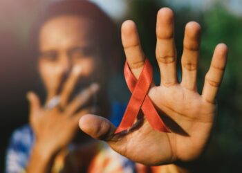 கர்நாடகாவில் 7,000 கல்லூரி மாணவர்களுக்கு HIV தொற்று: தமிழகத்திற்கும் எச்சரிக்கை மணியா?