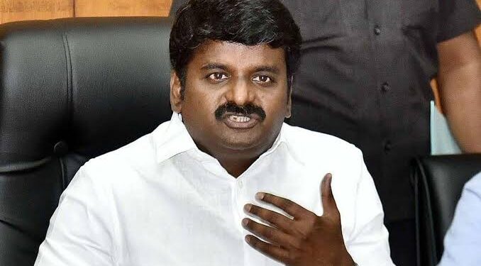 விஜயபாஸ்கர் மீது தொடரும் பல்வேறு வழக்குகள்: ‘பார்ட்டி ஃபண்ட்’ சர்ச்சை மீண்டும் அரசியல் விவாதமாகுமா?