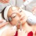 ‘Clinical Cosmetology’ என்ற பெயரில் அதிகரிக்கும் சிகிச்சைகள்: BDS முடித்து குறுகியகால சான்றிதழுடன் தோல்–முடி சிகிச்சையா? தமிழகத்தில் நோயாளி பாதுகாப்புக்கு புதிய சவால்!