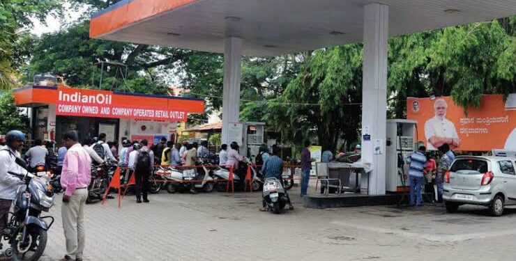 ‘இனி பெட்ரோல் பங்க்கில் ஆன்லைன் பரிவர்த்தனை கிடையாதா?’ – TNPDA எச்சரிக்கையின் பின்னணி என்ன?