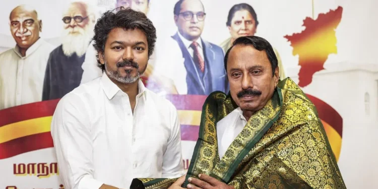 “தவெகவில் இணைய மேலும் 10 அதிமுக எம்.எல்.ஏ.க்கள் தயார்” – செங்கோட்டையன் பேச்சால் தமிழக அரசியலில் புதிய அதிர்வு; அதிமுகவுக்கு அடுத்த நெருக்கடியா?