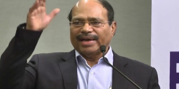 ஜெம் கிரானைட்ஸ் வீரமணி வழக்கு: 11 மாதங்கள் தாமதமான கைது ஏன்? பணமும் செல்வாக்கும் நீதியின் வேகத்தைத் தீர்மானிக்குமா?