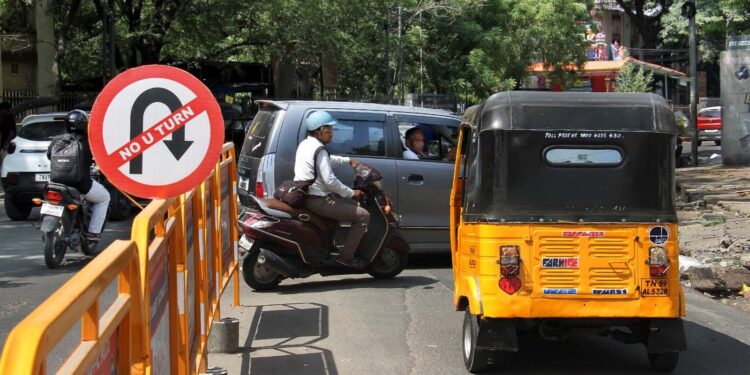 மதுரையில் ‘Wrong-Side Driving’ புதிய இயல்பாகிறதா? நாள்தோறும் 30 வழக்குகள்; உயிரைப் பணயம் வைக்கும் ஆபத்தான பயணம்!