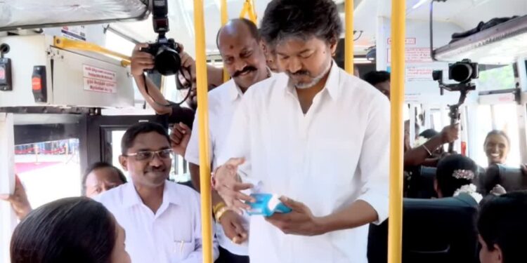 நகரத்தைத் தாண்டி புறநகர் வரை… மகளிருக்கான ‘வெற்றிப் பயணம்’ இன்று தொடக்கம்: 12,692 அரசுப் பேருந்துகளில் கட்டணமில்லா பயணம்!